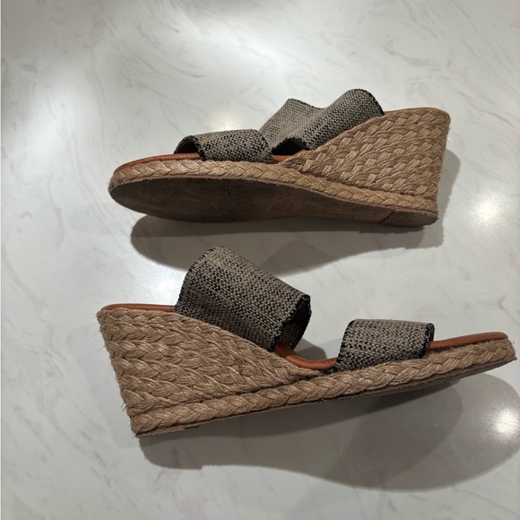 Women's Andre Aeeoue Brown and Black Wedge Heels - Picture 3 of 6